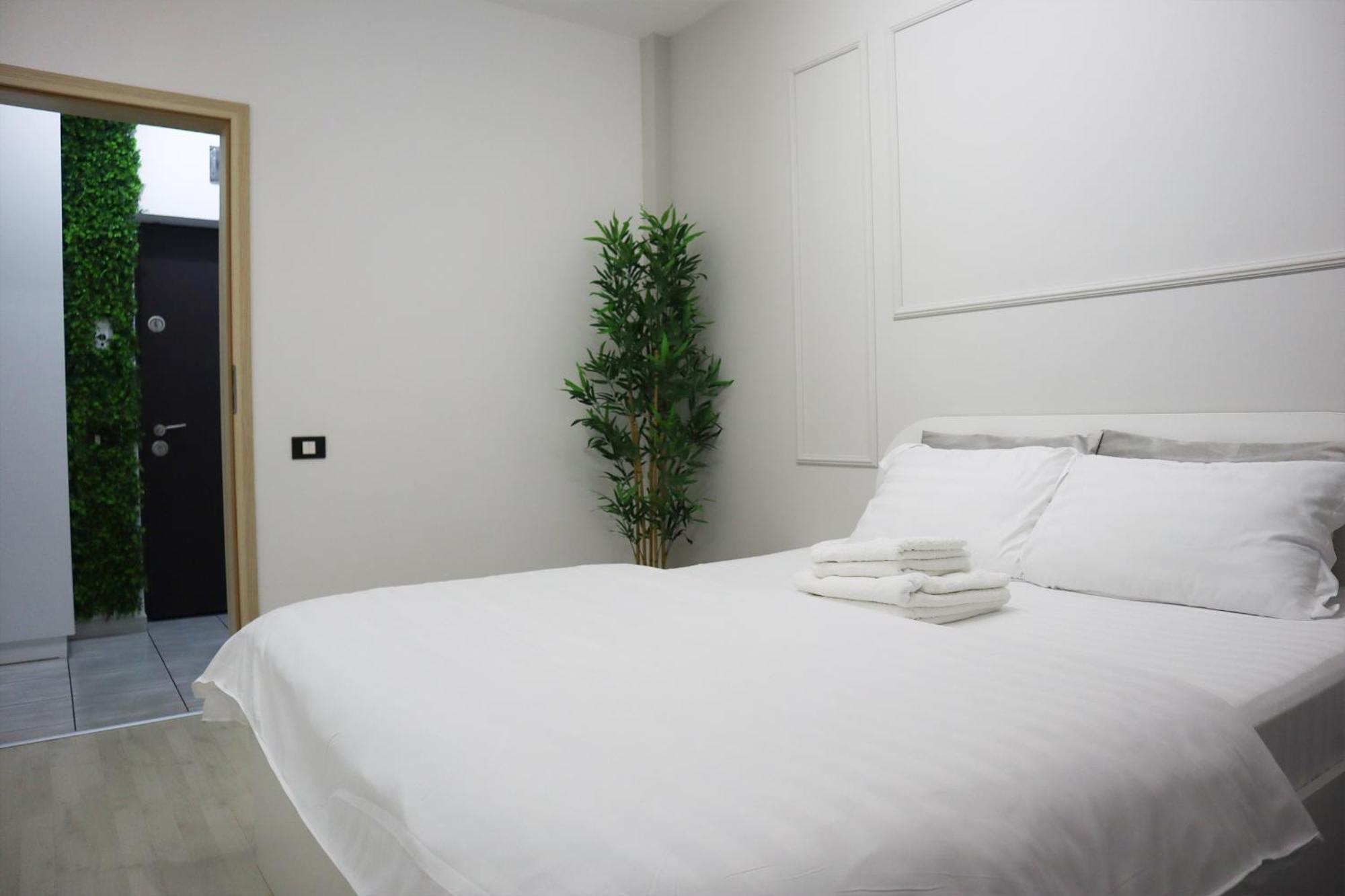 Brownix Apartment - Brown Residence Popesti-Leordeni Экстерьер фото